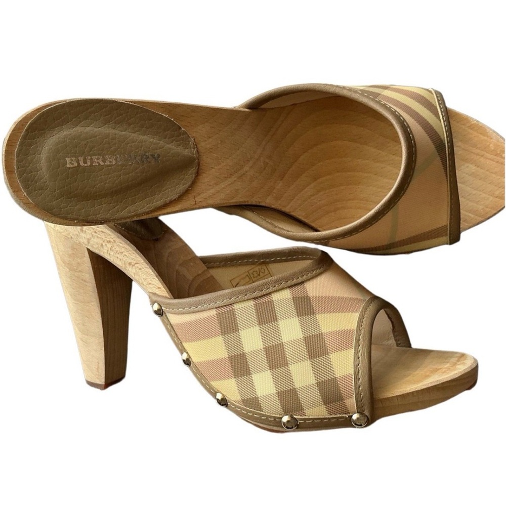 Burberry Beige Plaid Heels